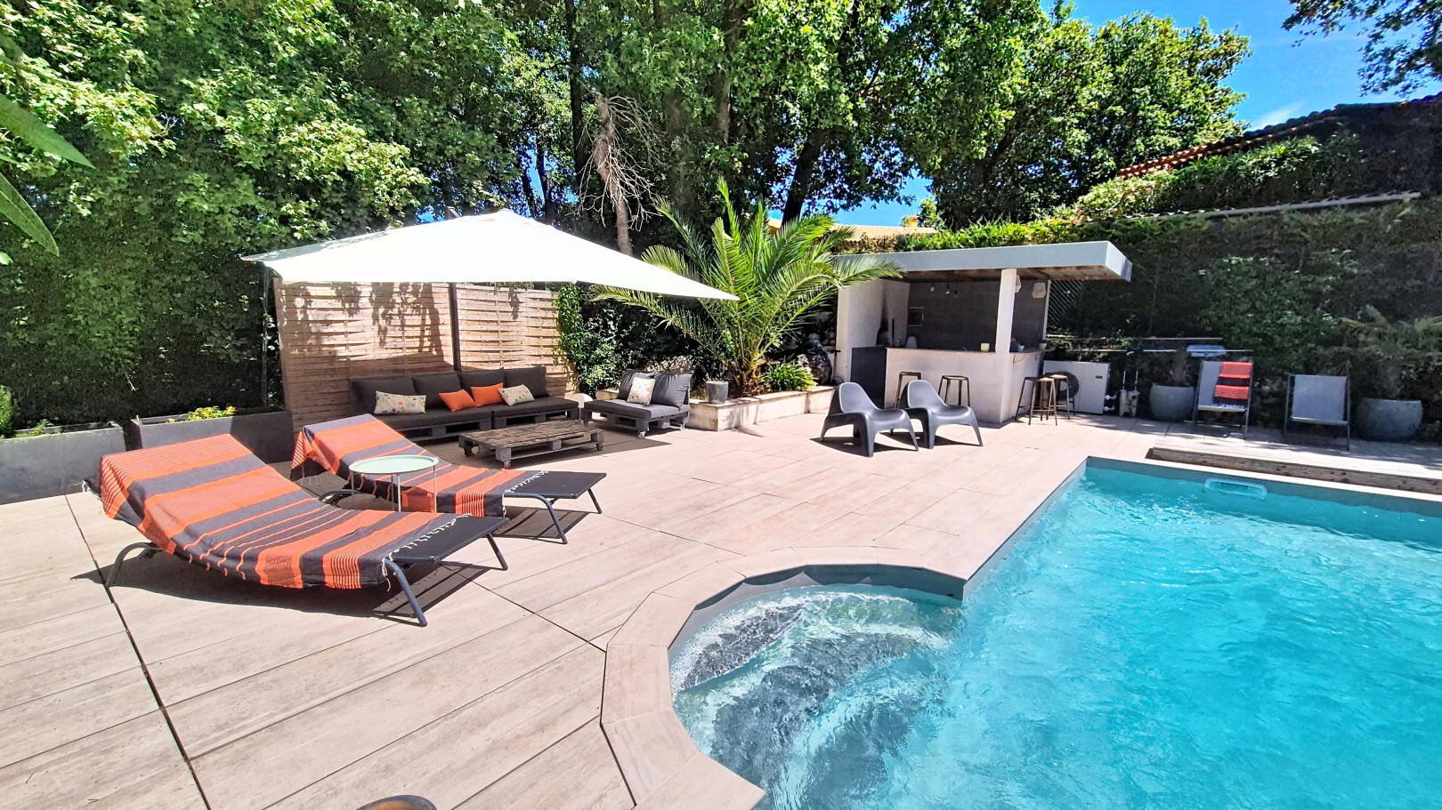 
                                                Vente
                                                 Maison  - Maison individuelle  - 4 pièces  - 84.04 m²