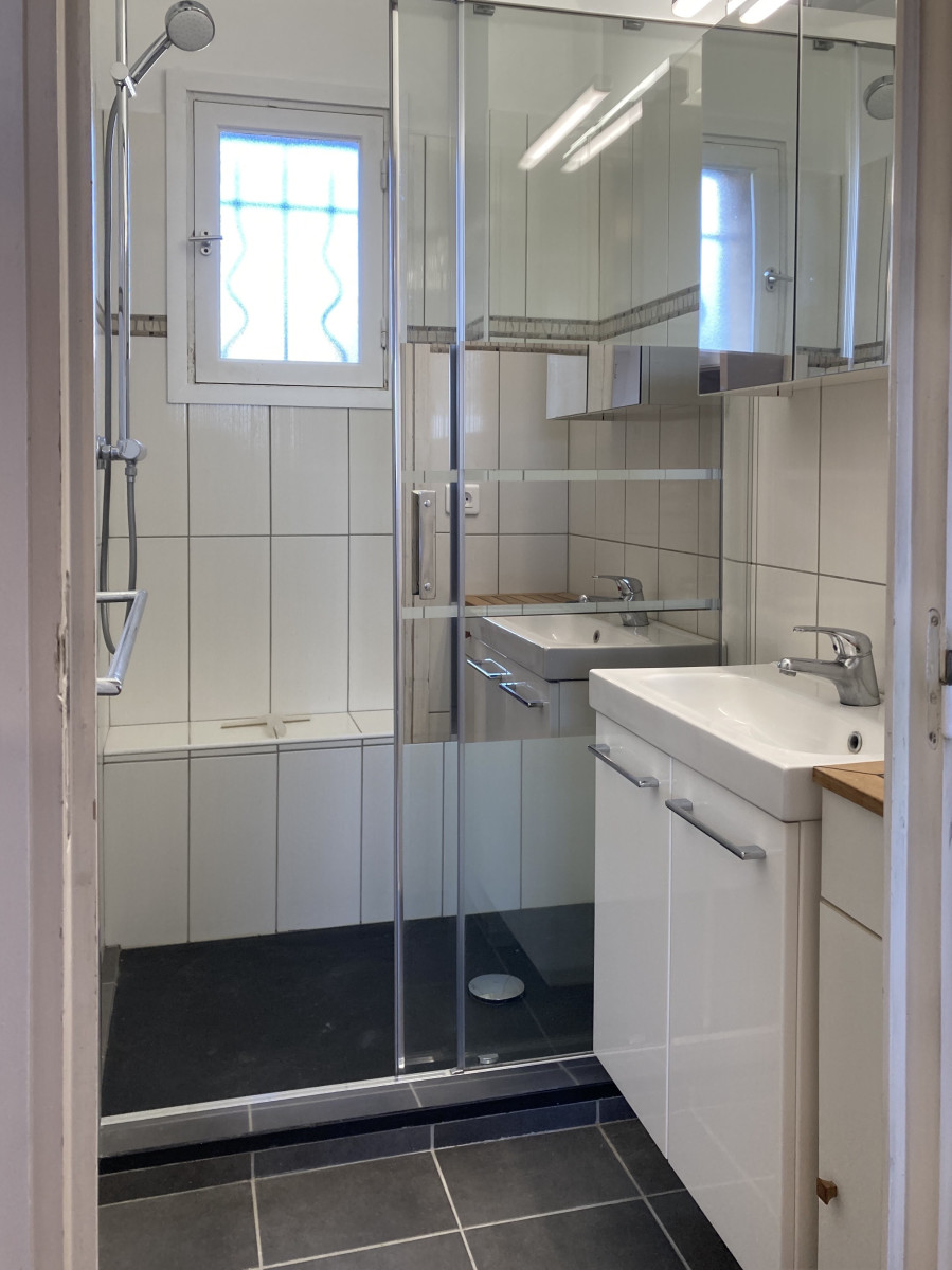 
                                                Location
                                                 Maison  - Maison jumelée  - 5 pièces  - 126.95 m²