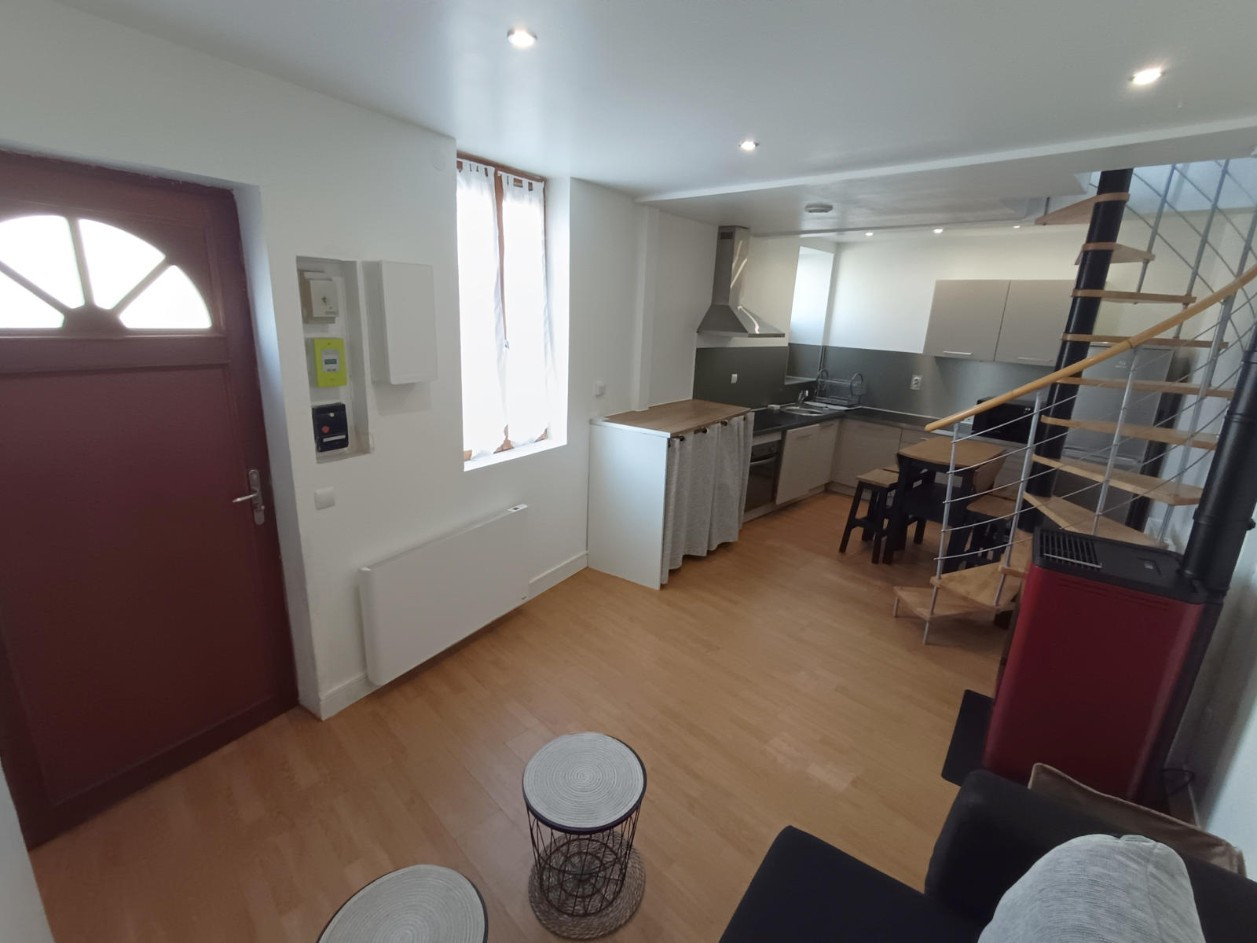 
                                                Location
                                                 Maison meublé 1 chambre et bureau Picquigny