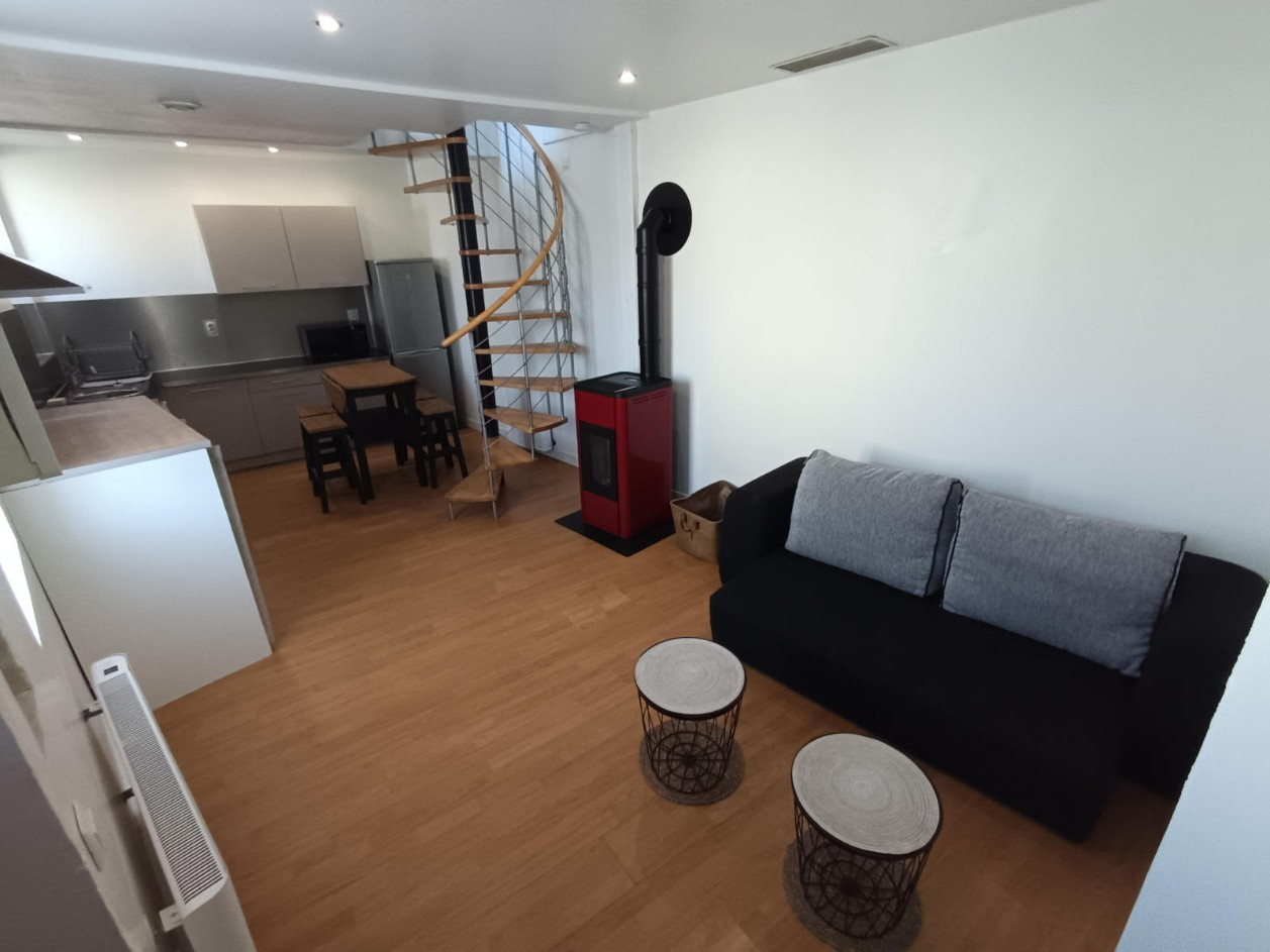 
                                                Location
                                                 Maison meublé 1 chambre et bureau Picquigny