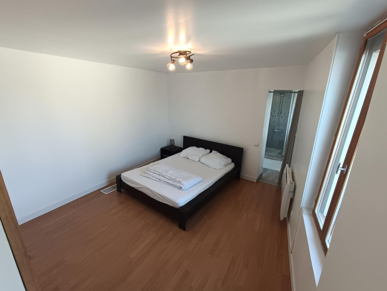 
                                                Location
                                                 Maison meublé 1 chambre et bureau Picquigny