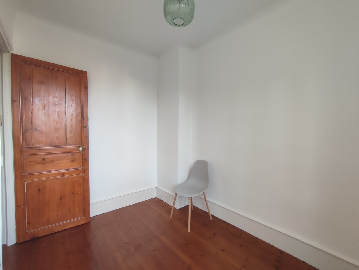 
                                                Location
                                                 Maison meublé 2 chambres Centre-ville