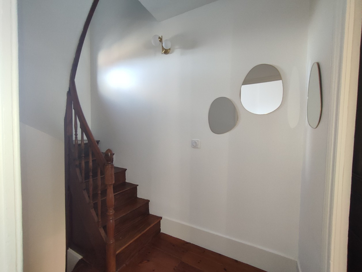 
                                                Location
                                                 Maison meublé 2 chambres Centre-ville