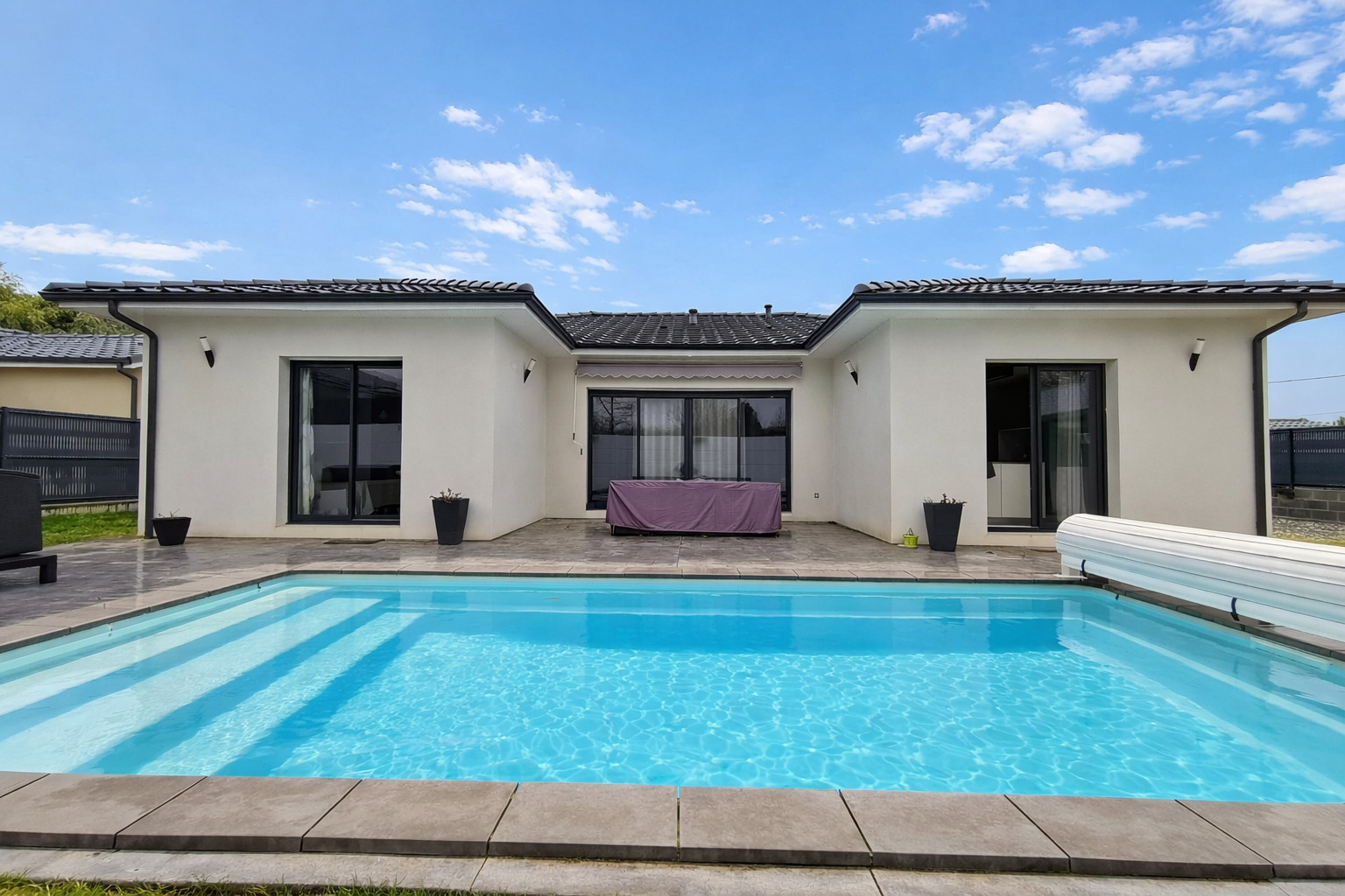 
                                                Location
                                                 Maison meublé T4 130m² à Cambes