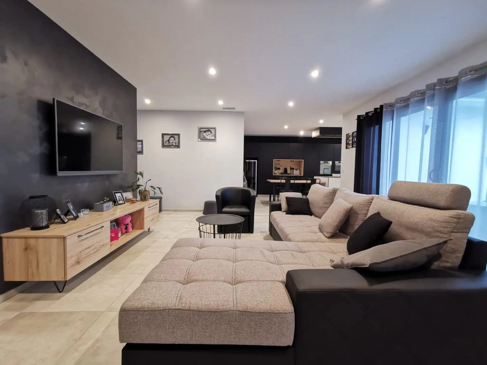 
                                                Location
                                                 Maison meublé T4 130m² à Cambes