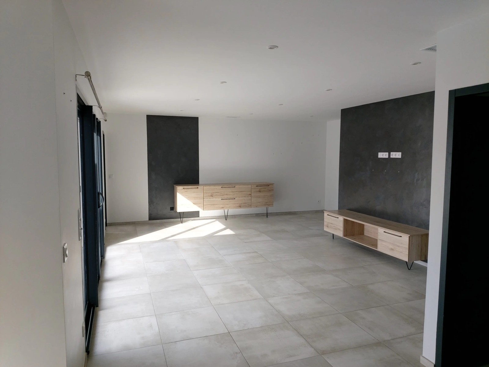 
                                                Location
                                                 Maison meublé T4 130m² à Cambes