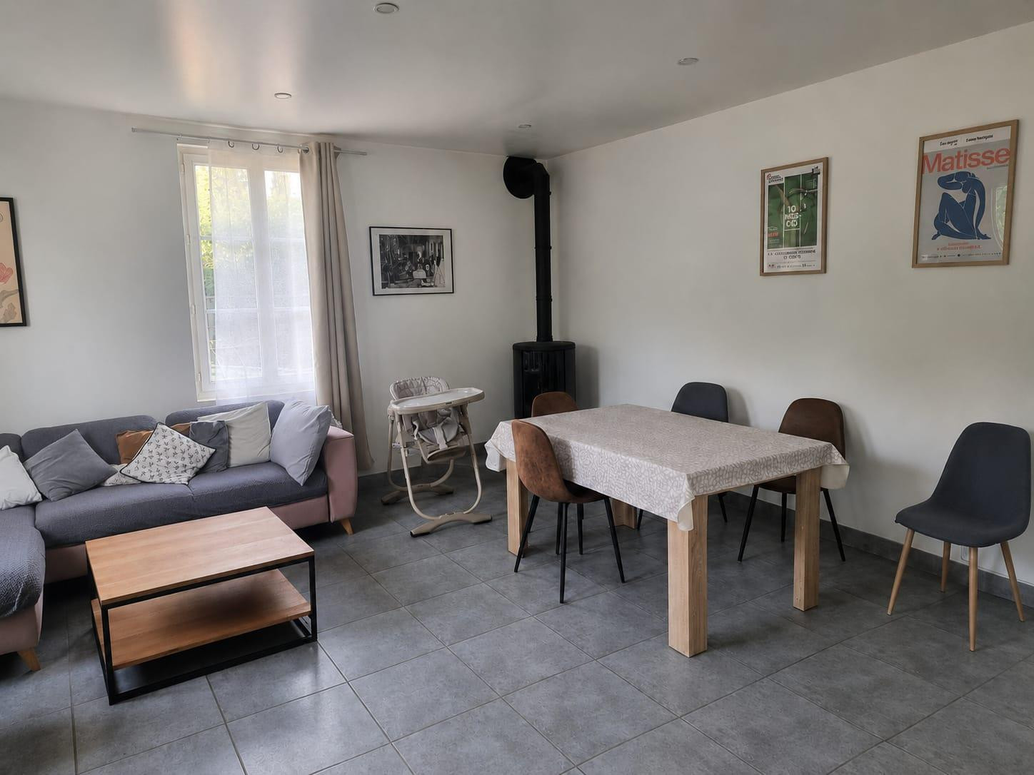 
                                                Location
                                                 Maison meublée 2 chambres.