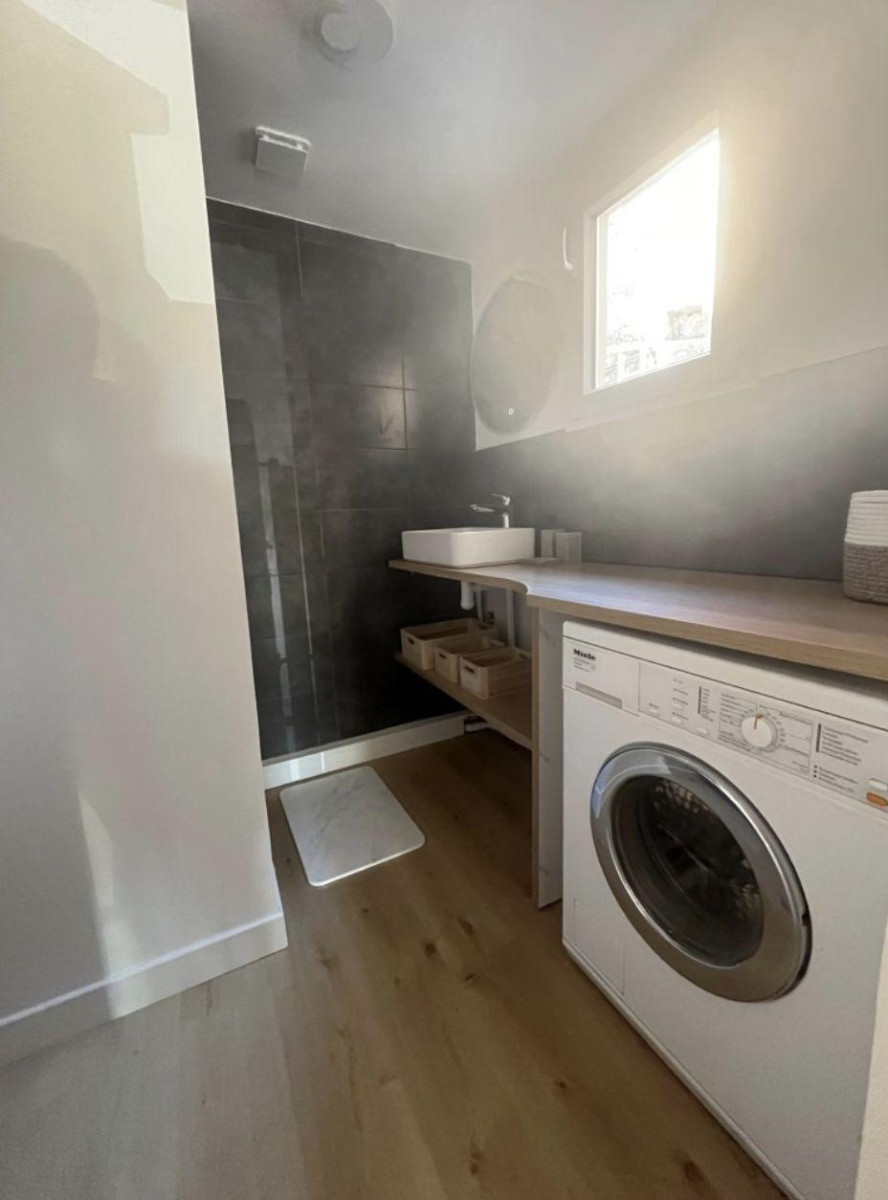 
                                                Location
                                                 Maison meublée à louer