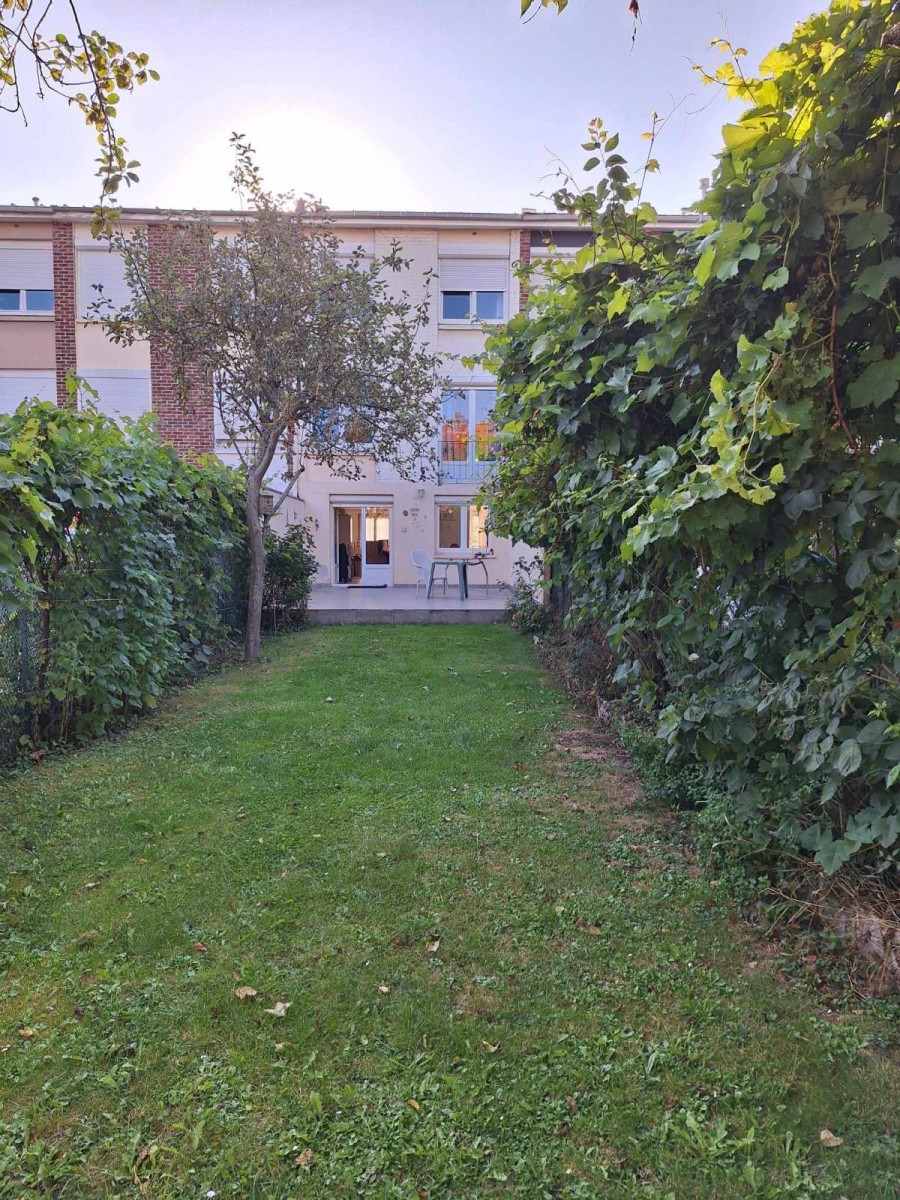
                                                Location
                                                 🏡 Maison meublée avec jardin à Mons-en-Barœul