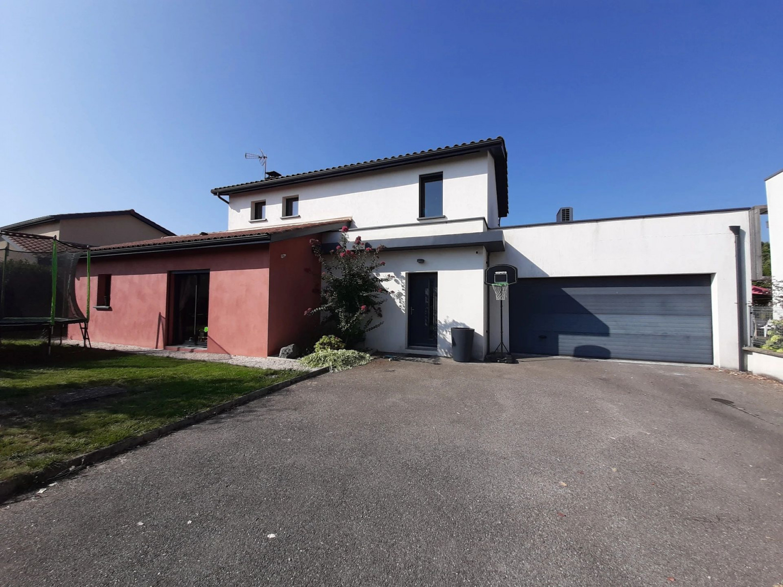 
                                                Location
                                                 Maison meublée avec piscine - mars/août 2025 (loyer tout inclus)