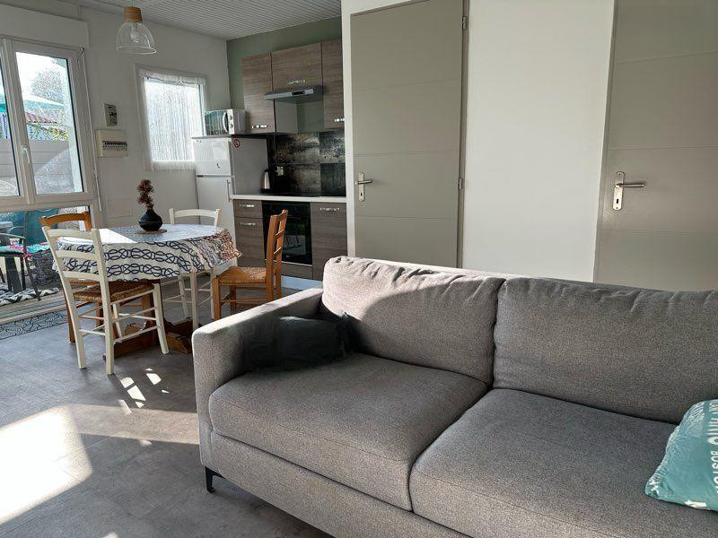 
                                                Location
                                                 Maison meublée T2 33m² local vélo et terrasse