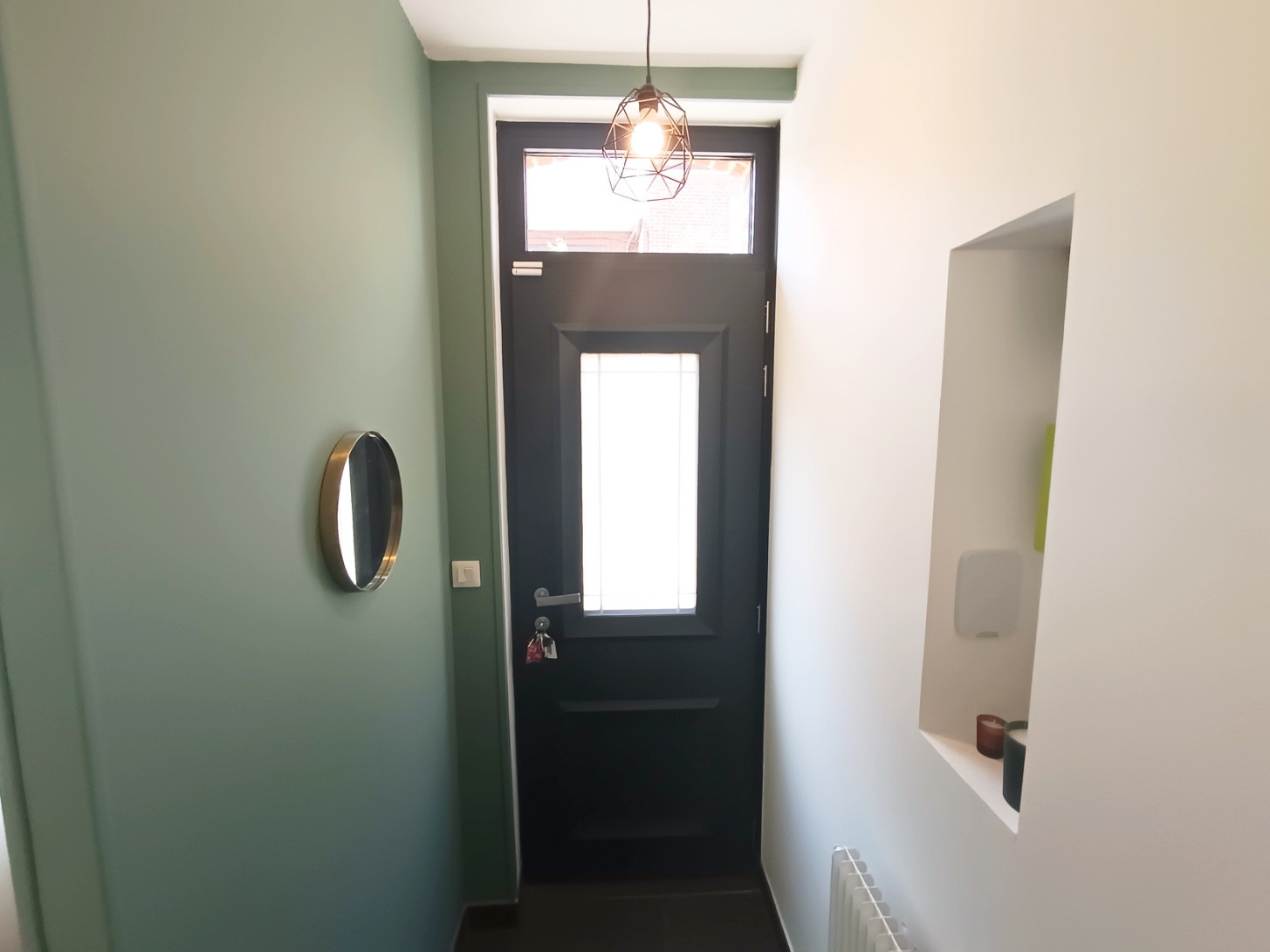 
                                                Location
                                                 Maison meublée, T4 avec cour et véranda