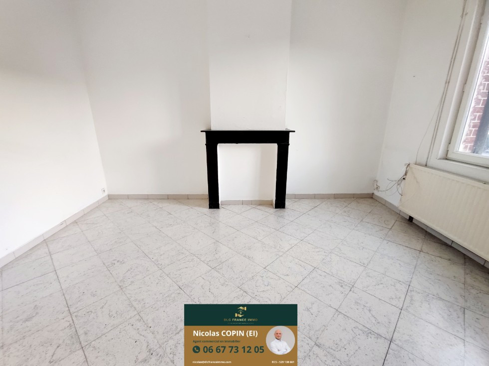 
                                                Vente
                                                 Maison mitoyenne 2 chambres valenciennes !!!!!