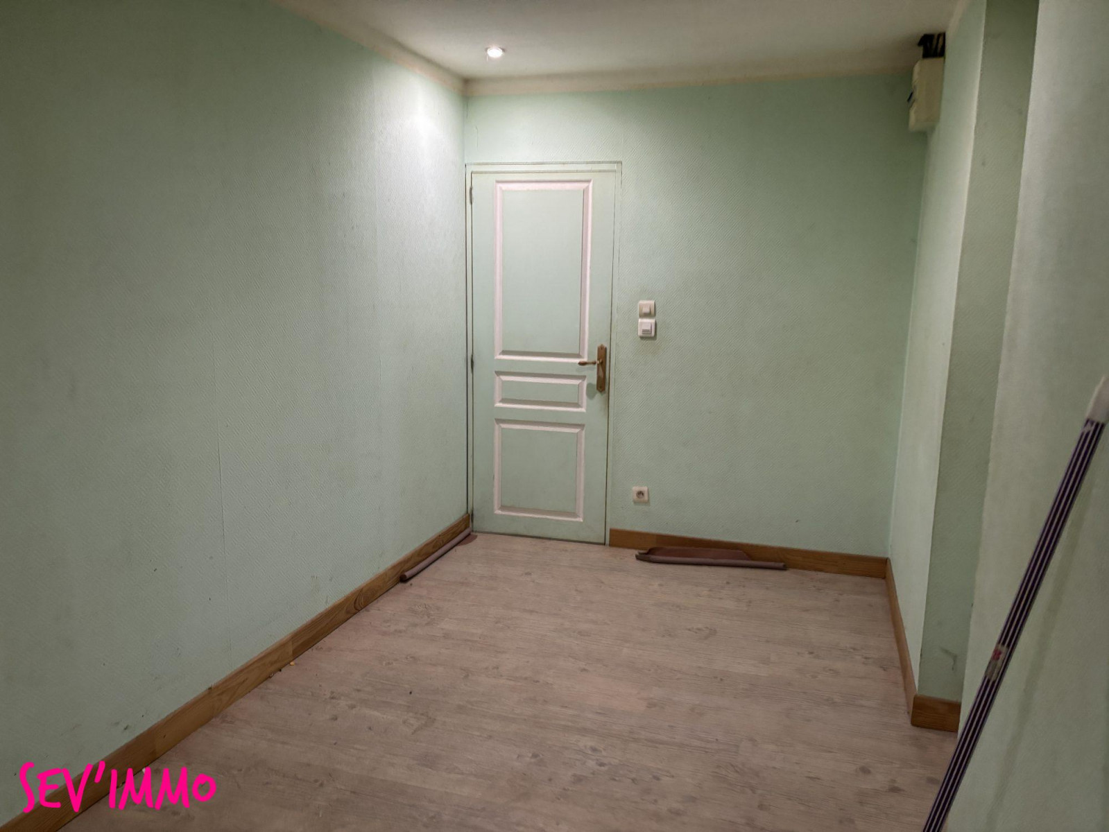
                                                Vente
                                                 MAISON MITOYENNE 4 CHAMBRES