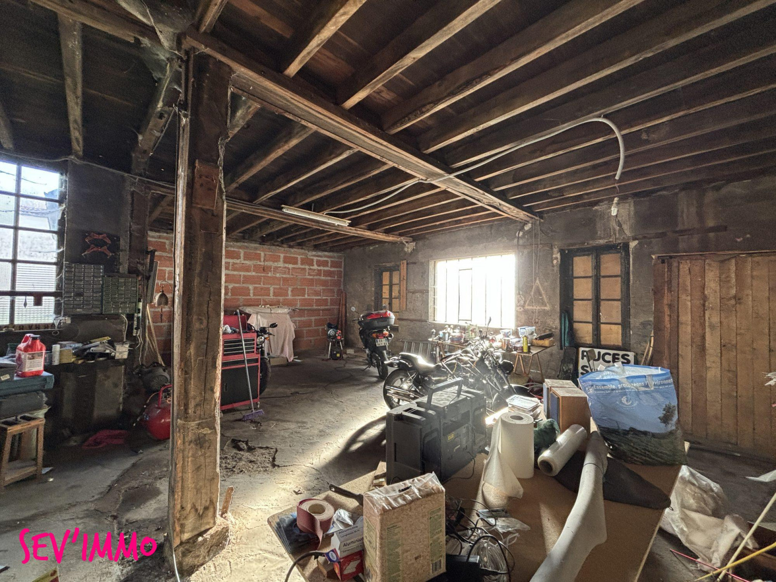 
                                                Vente
                                                 MAISON MITOYENNE 4 CHAMBRES