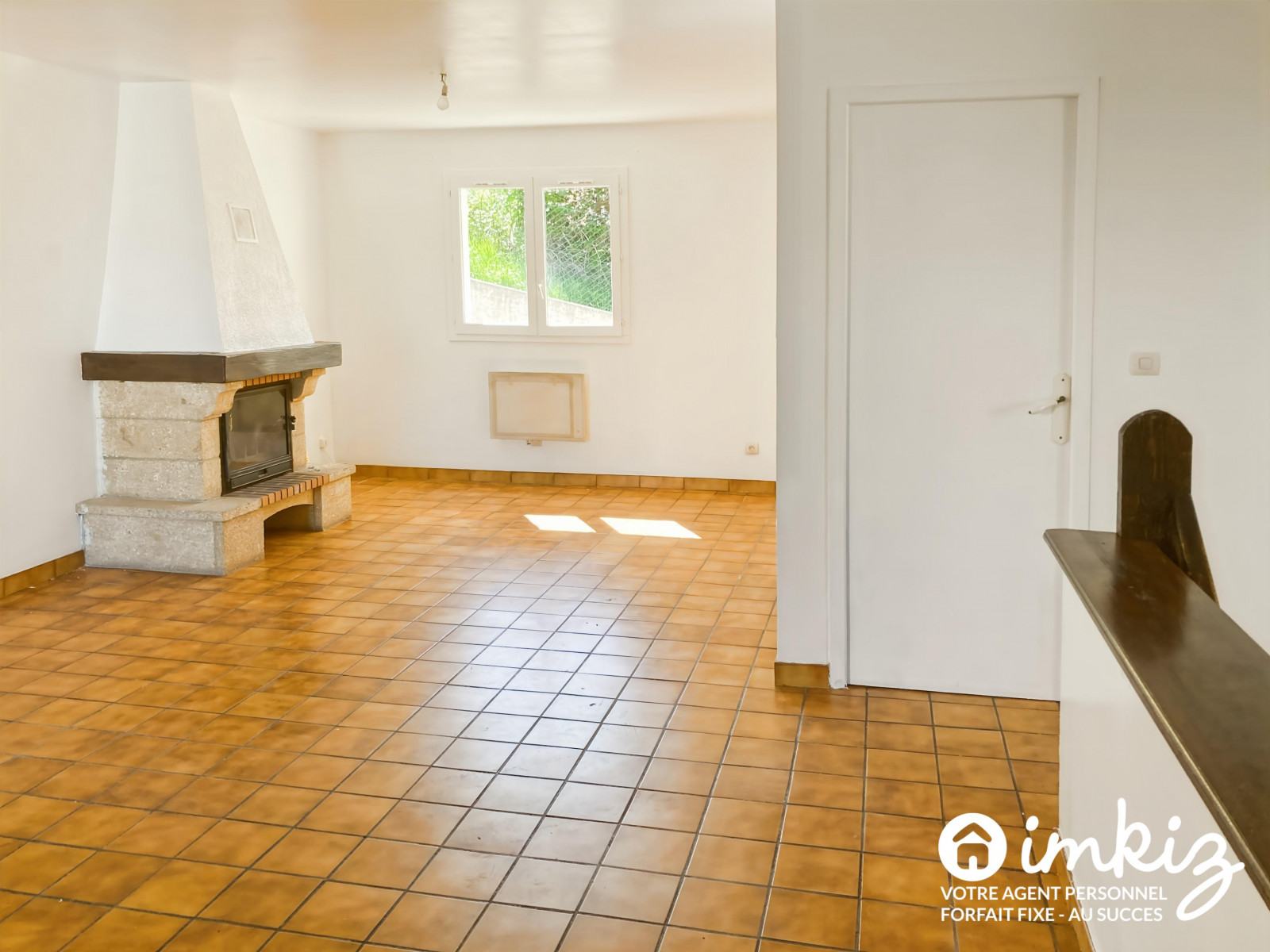
                                                Vente
                                                 Maison mitoyenne belle vue / quartier Dame blanche