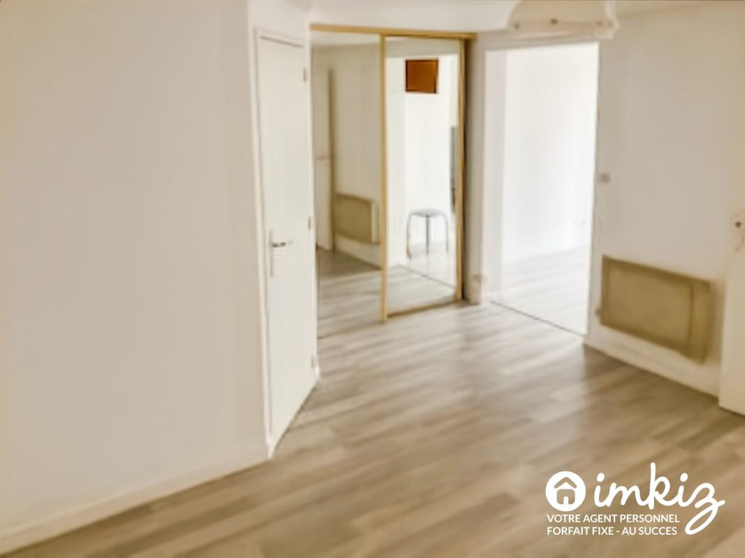
                                                Vente
                                                 Maison mitoyenne belle vue / quartier Dame blanche