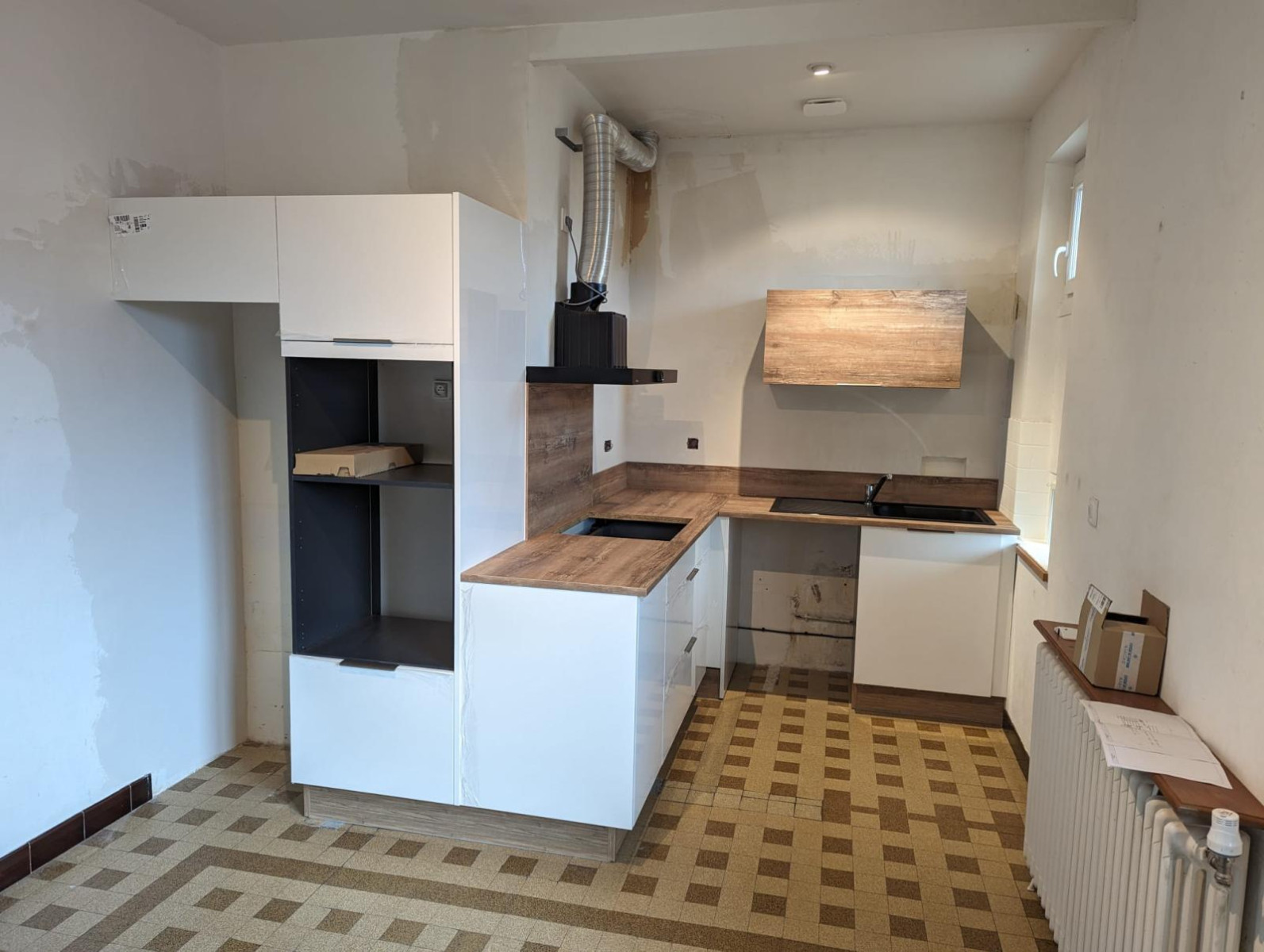 
                                                Location
                                                 Maison mitoyenne dans impasse proche de tout