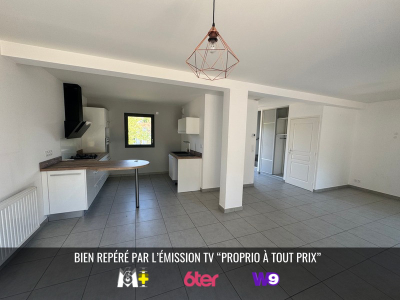 
                                                Vente
                                                 Maison mitoyenne de 93m2 avec garage