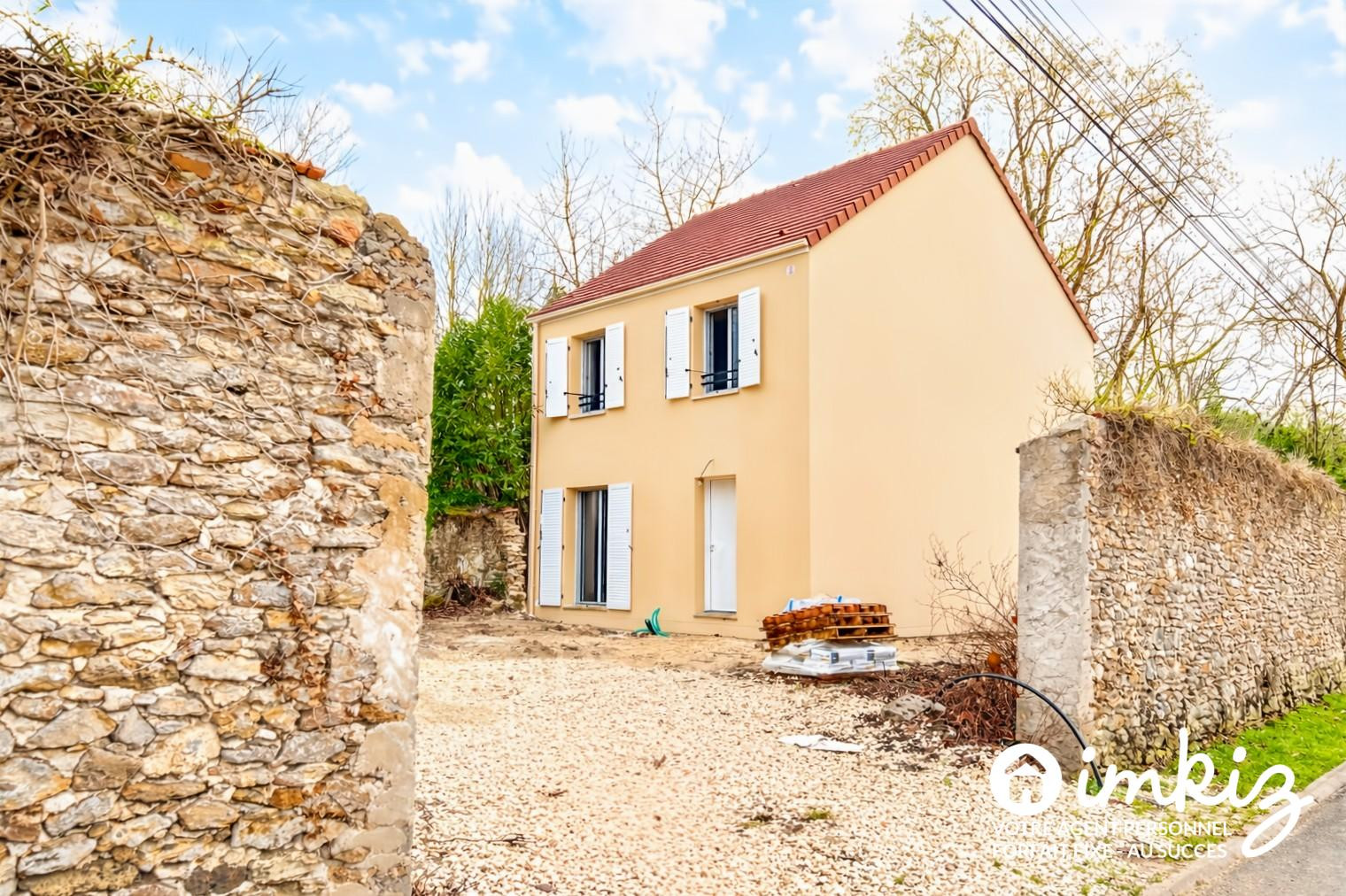 
                                                Vente
                                                 Maison moderne de 93m² sur terrain clos de 476m²