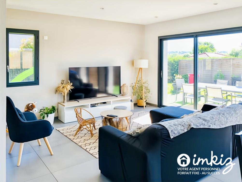 
                                                Vente
                                                 Maison moderne, très bon état, fonctionelle