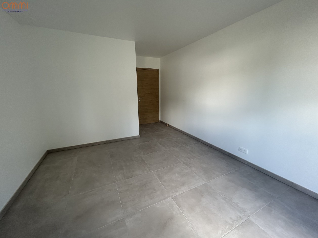 
                                                Location
                                                 Maison neuve 3 chambres garage proche Amiens