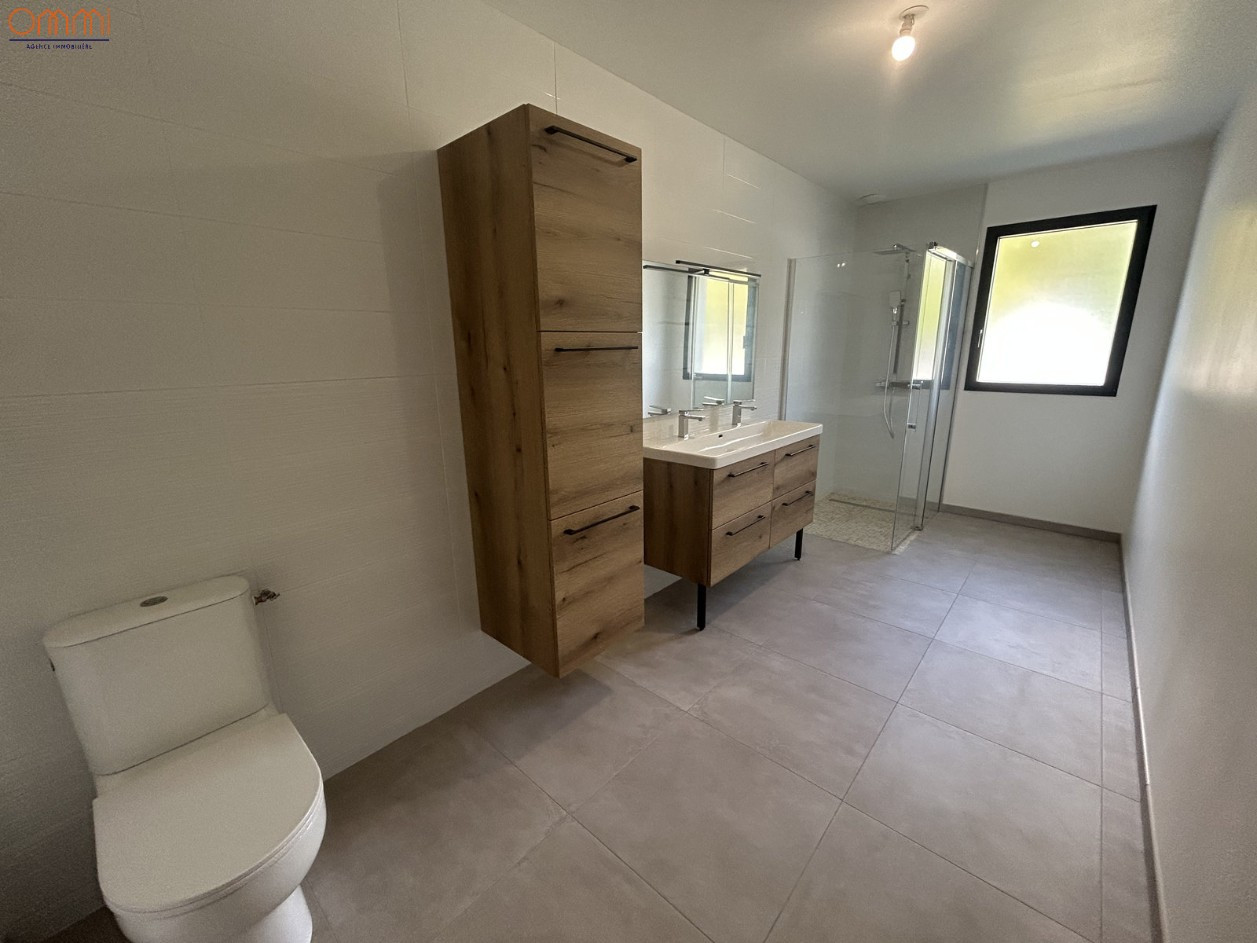 
                                                Location
                                                 Maison neuve 3 chambres garage proche Amiens