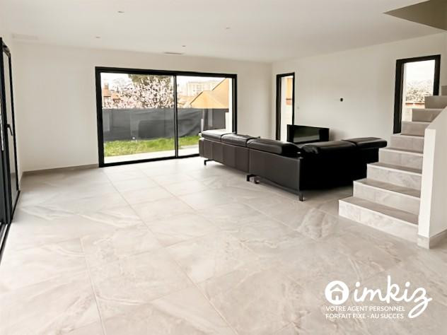 
                                                Vente
                                                 Maison neuve 4 pièces