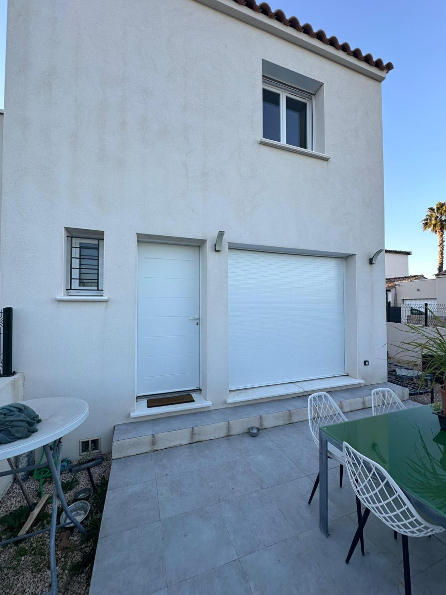 
                                                Location
                                                 Maison neuve 84m² T3 a Fons