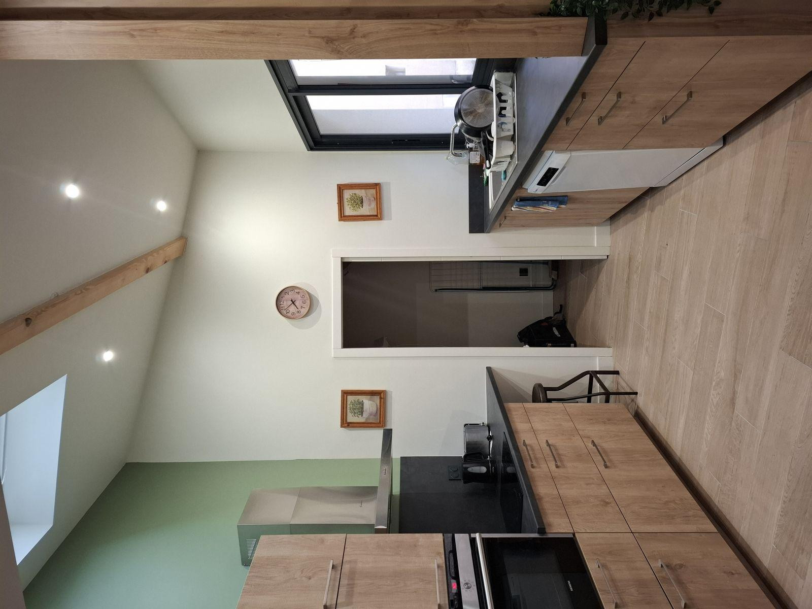 
                                                Colocation
                                                 Maison neuve calme près des HCL Lyon Sud / métro B