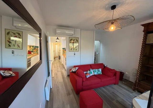 
                                                Location
                                                 Maison neuve meublée 38m2 avec garage Patte d'oie