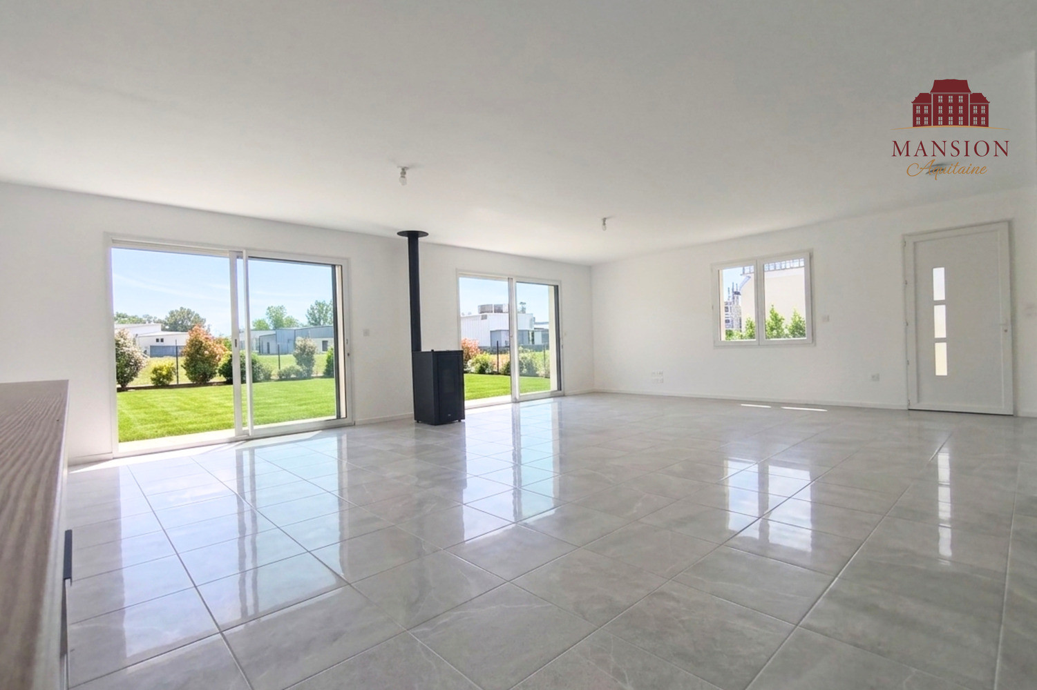 
                                                Vente
                                                 Maison neuve non mitoyenne avec jardin