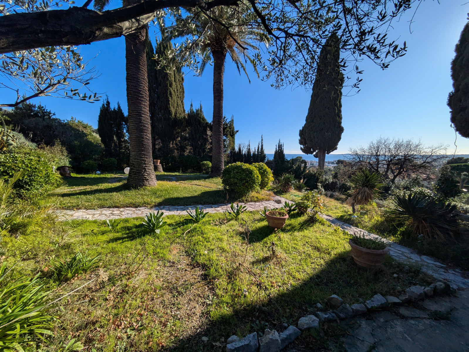 
                                                Vente
                                                 Maison OFF MARKET Cagnes sur Mer Art déco Vue Mer
