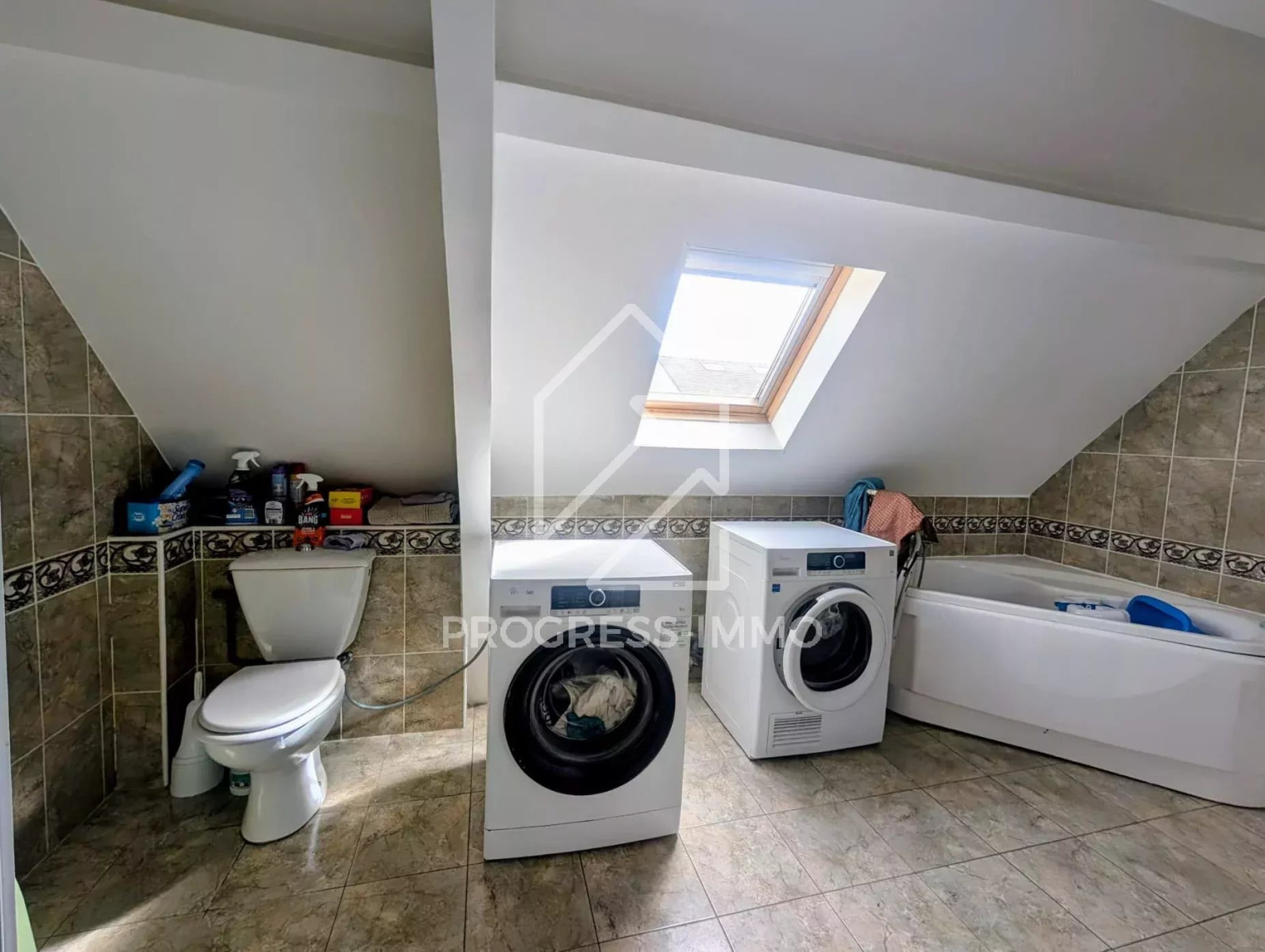 
                                                Vente
                                                 Maison Ormesson sur Marne Centre