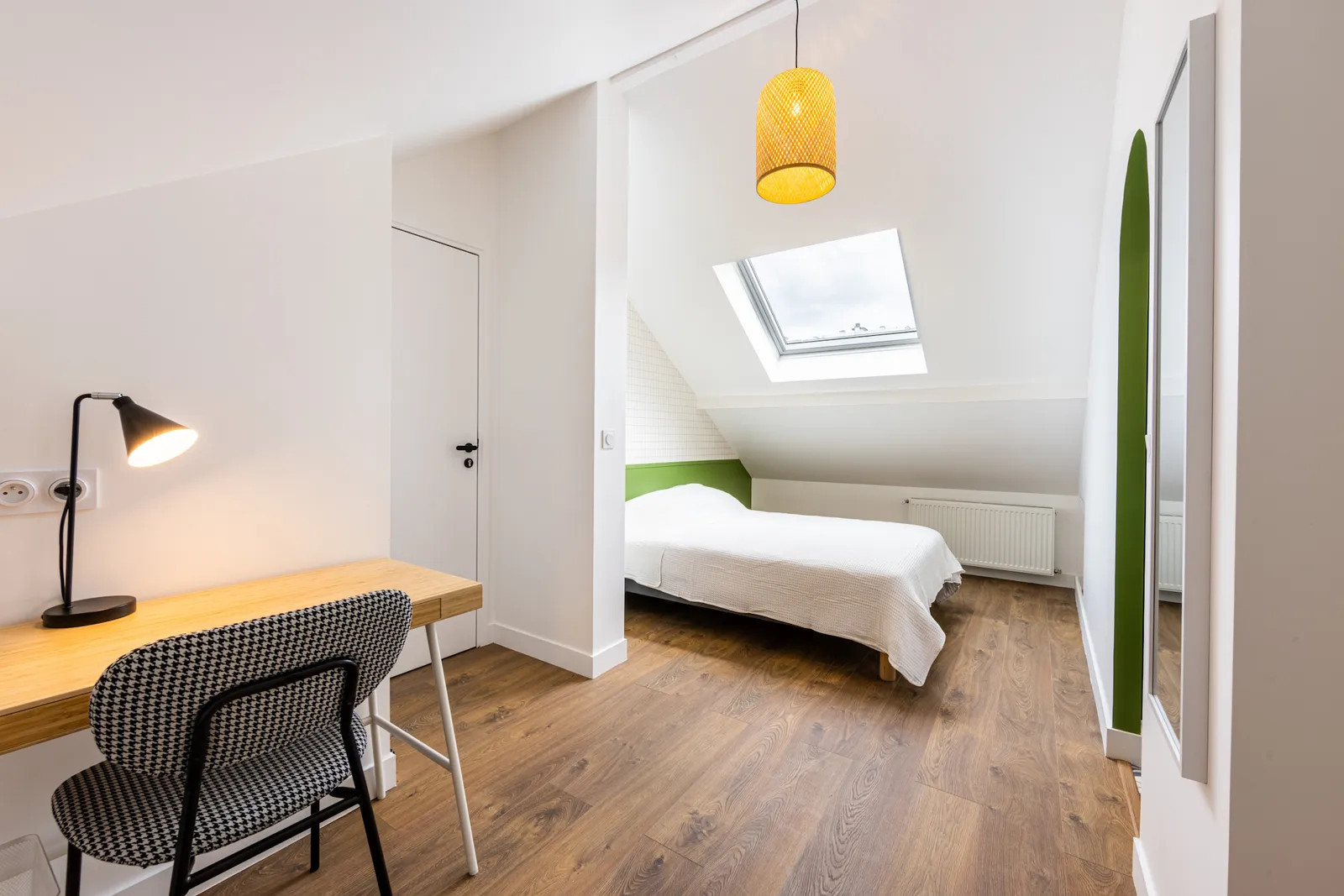 
                                                Colocation
                                                 Maison OSUMI - Chambre 9.5m² - Asnieres-sur-Seine - 929€/mois CC