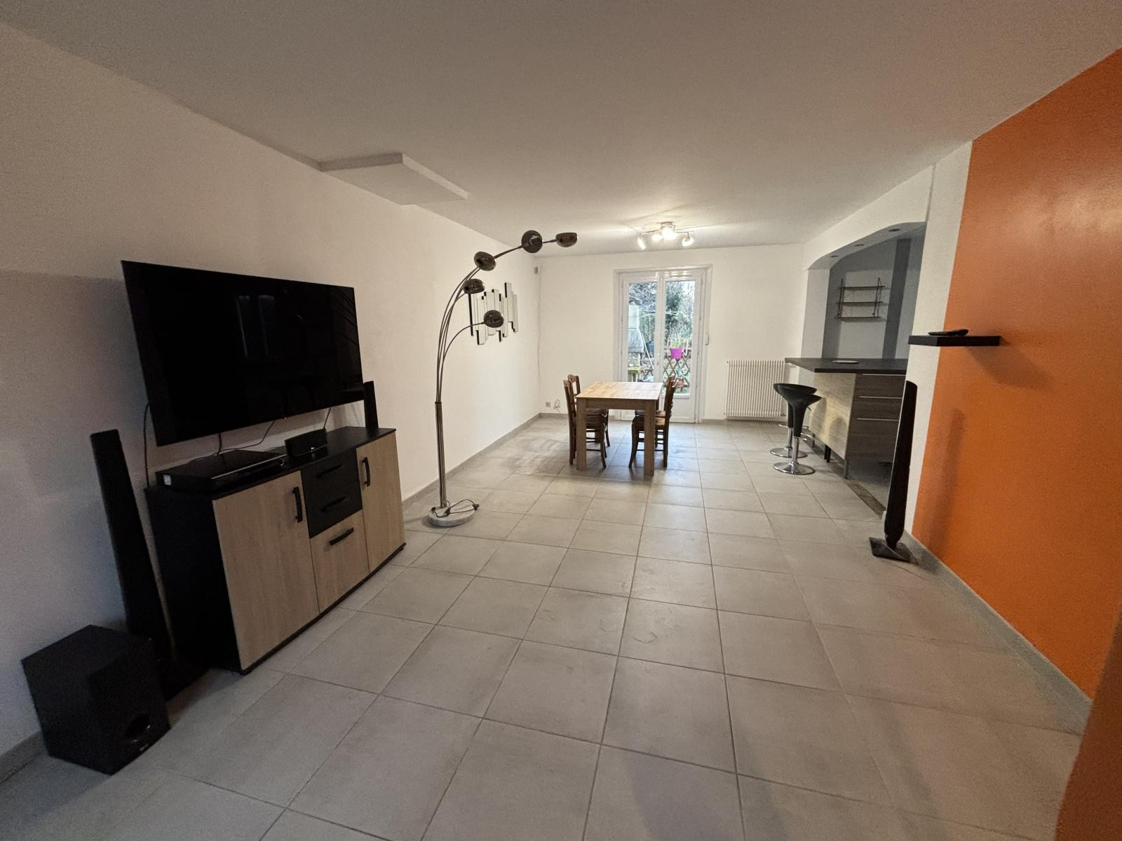 
                                                Location
                                                 Maison pavillonnaire meublée –  Vallée Violette