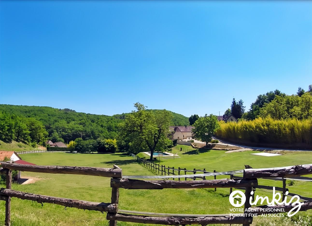 
                                                Vente
                                                 Maison perigourdine gite, terrain et bois