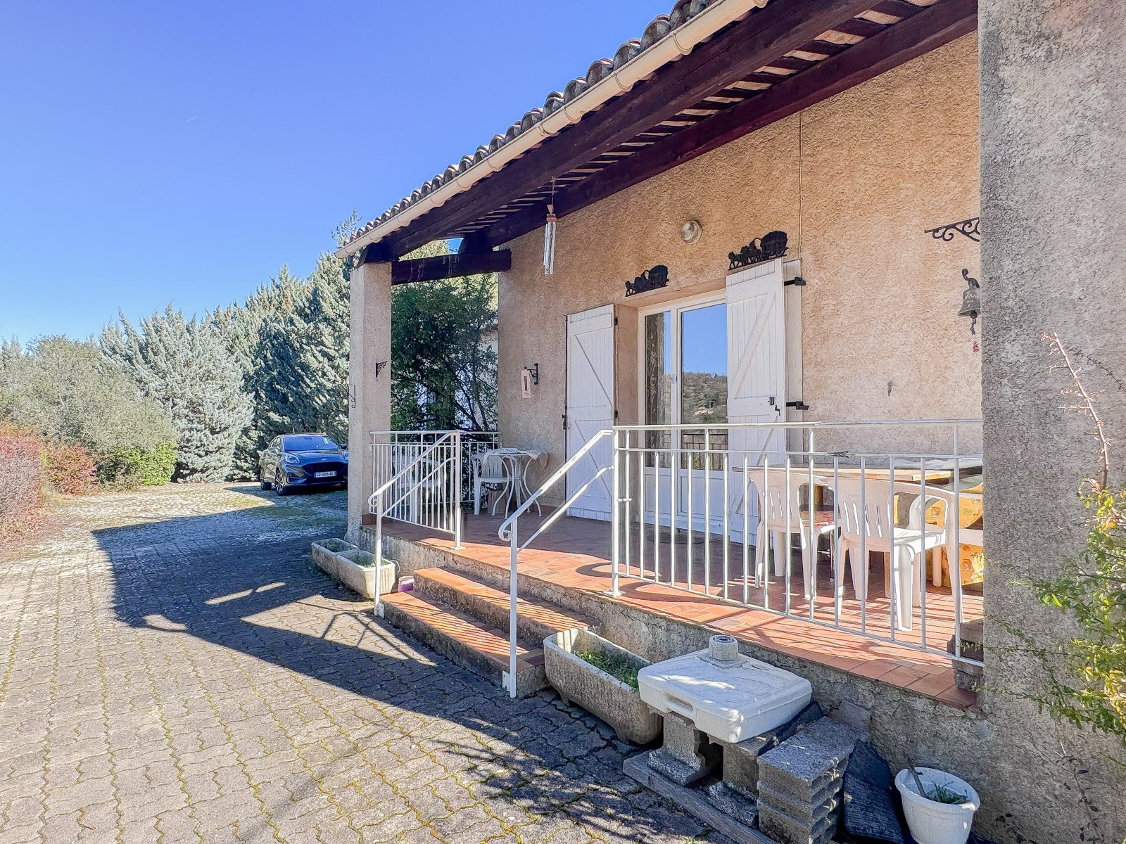 
                                                Vente
                                                 Maison plain-pied 101m2 avec vue dégagée et garage