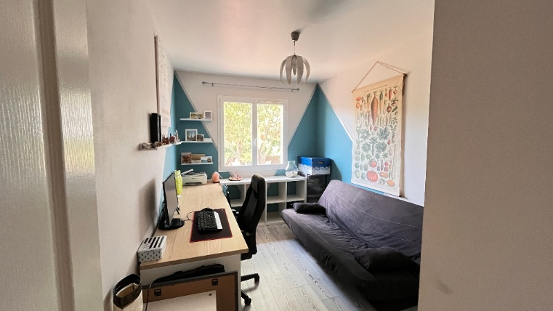 
                                                Vente
                                                 Maison plain-pied 106 m2 - 3 chambres - VILLECHENEVE