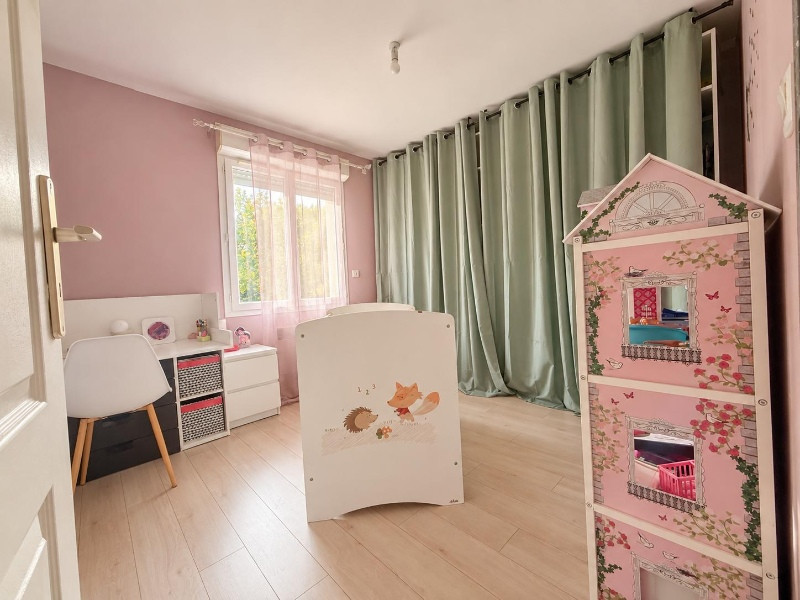 
                                                Vente
                                                 Maison plain-pied 130 m² – 4 chambres – piscine – terrain 3 200 m² – assainissement conforme