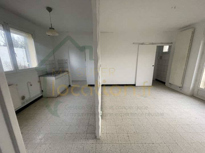 
                                                Location
                                                 Maison plain pied 2 chambres avec jardin