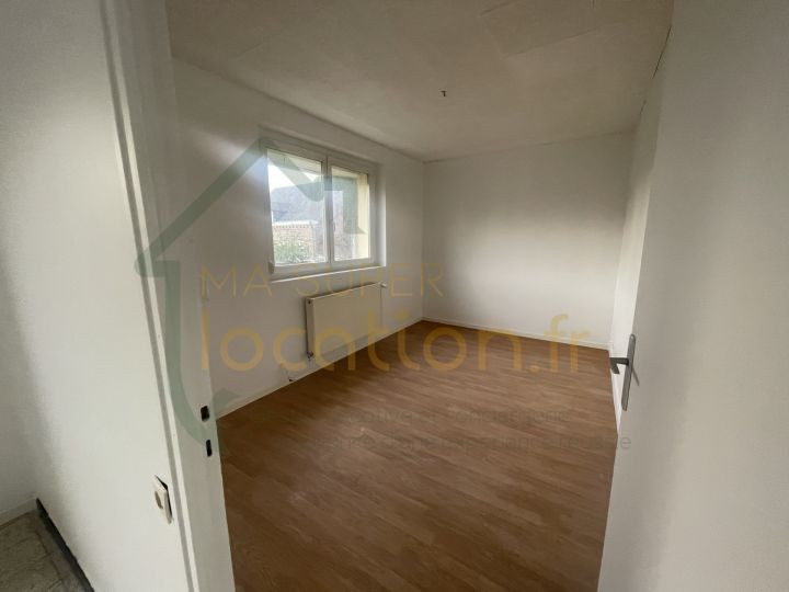 
                                                Location
                                                 Maison plain pied 2 chambres avec jardin