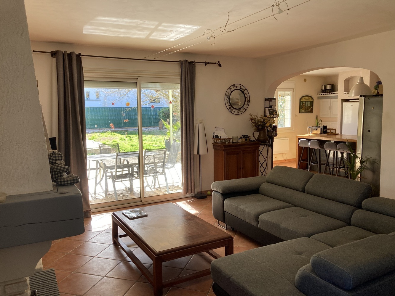 
                                                Vente
                                                 Maison plain-pied 3 Chbes sur 980 m², piscine