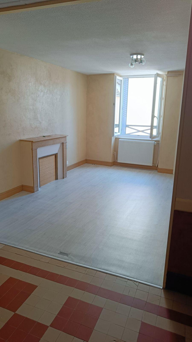 
                                                Location
                                                 Maison  plain pied au coeur jolie ville thermale