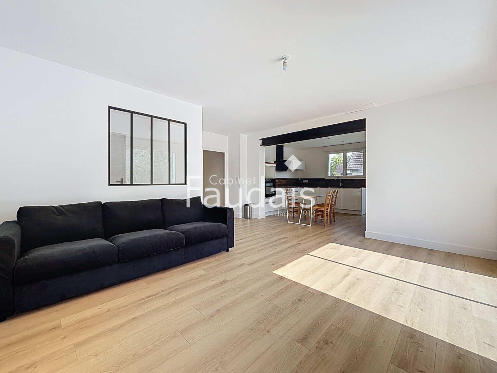 
                                                Vente
                                                 MAISON PLAIN PIED RENOVEE 4 CHAMBRES SAINT-LO