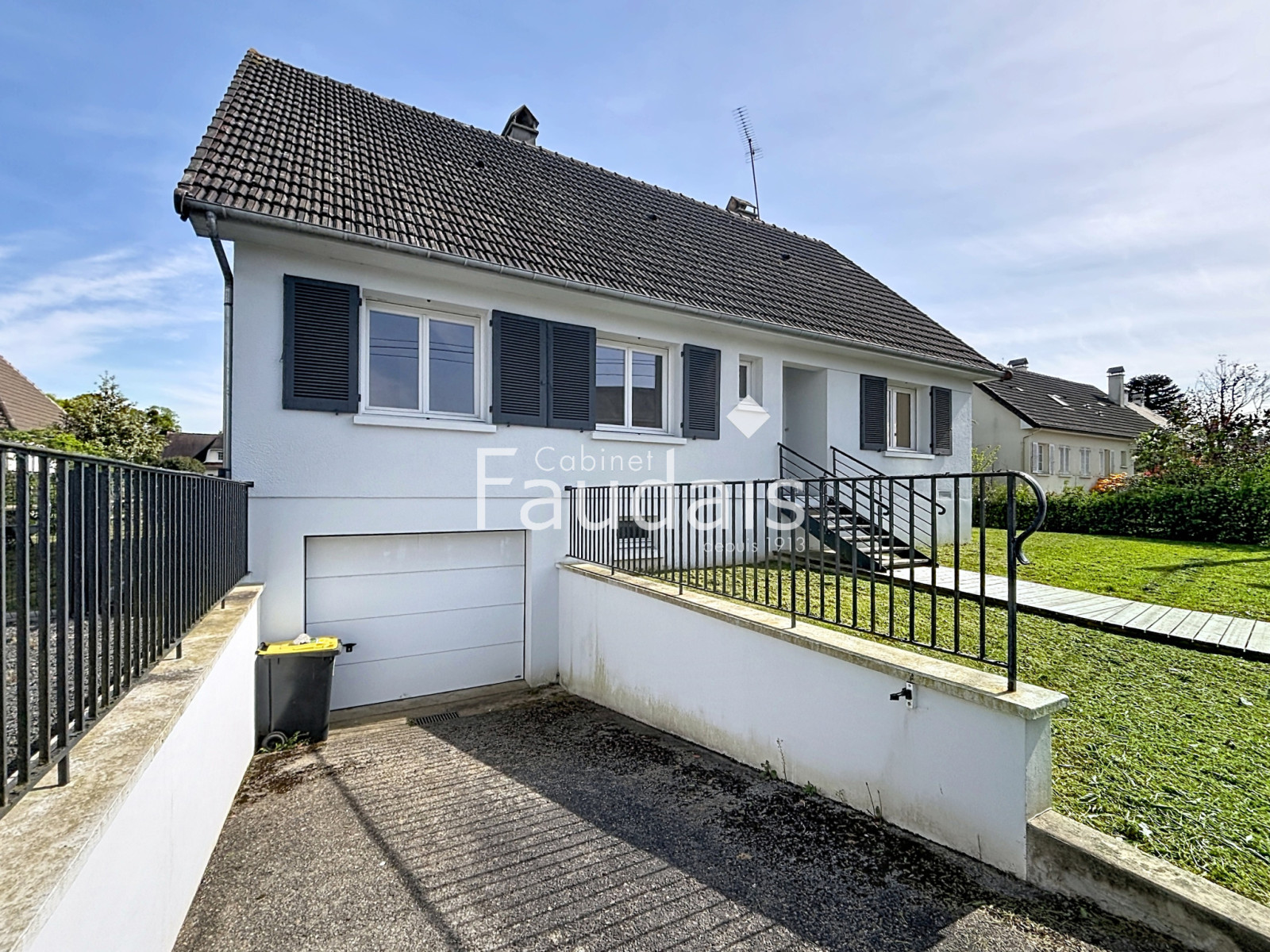 
                                                Vente
                                                 MAISON PLAIN PIED RENOVEE 4 CHAMBRES SAINT-LO