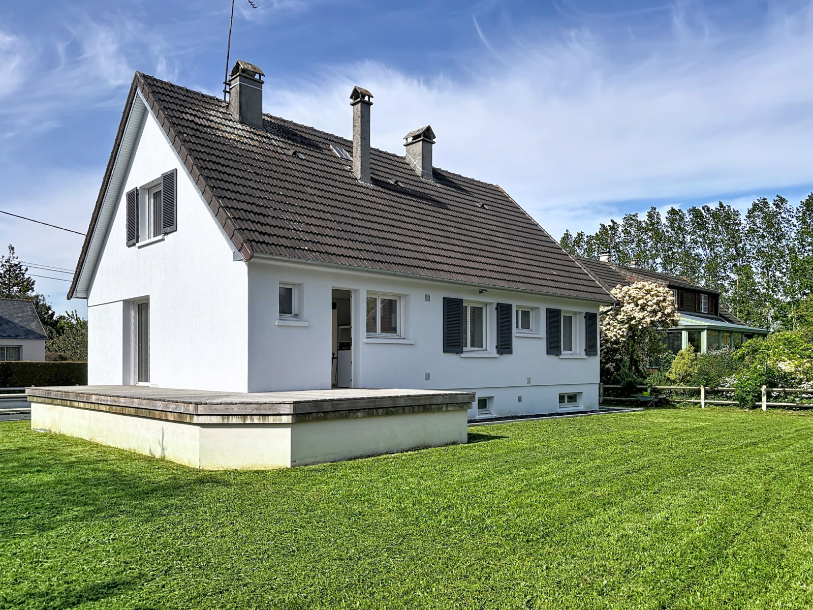 
                                                Vente
                                                 MAISON PLAIN PIED RENOVEE 4 CHAMBRES SAINT-LO