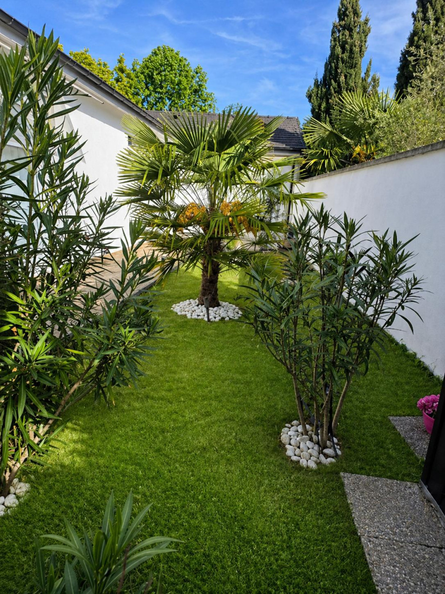 
                                                Vente
                                                 Maison plain-pied rénovée - Jardin - DPE B
