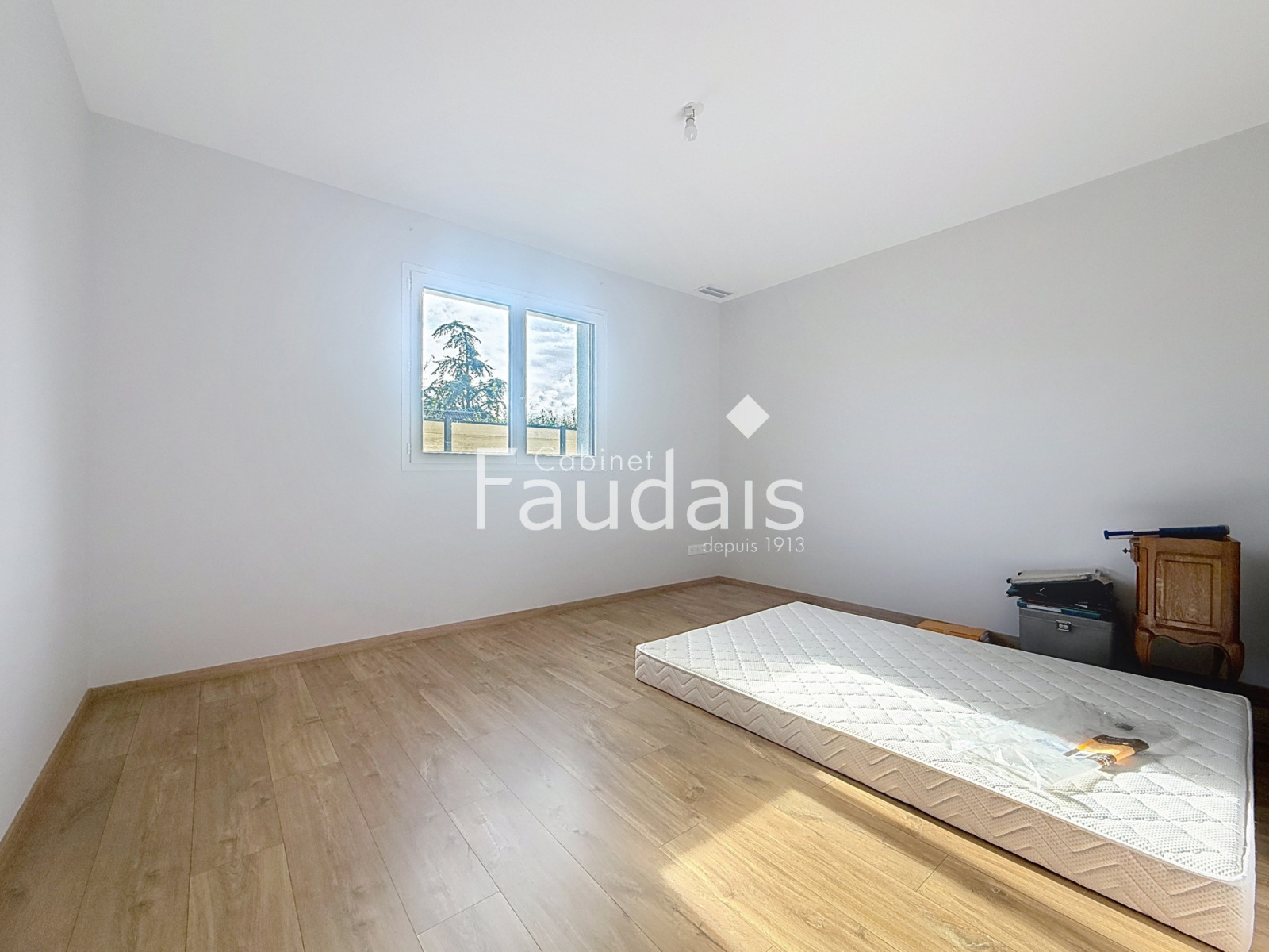 
                                                Vente
                                                 Maison plain pied ST LO