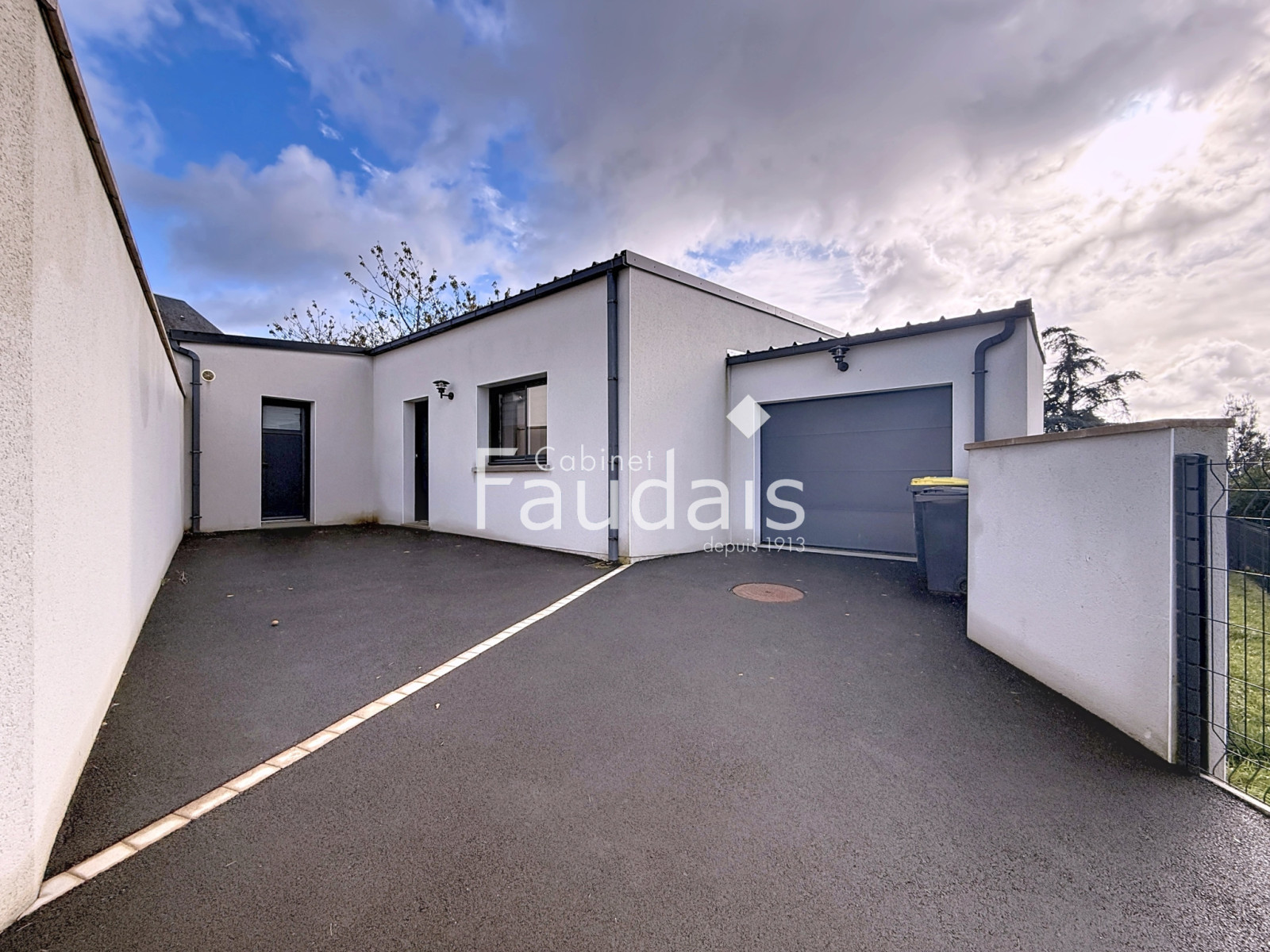 
                                                Vente
                                                 Maison plain pied ST LO